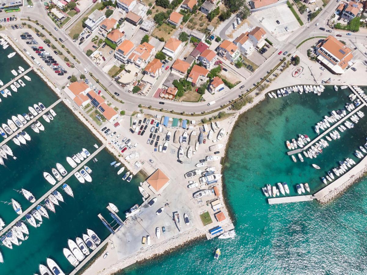Apartment And Rooms Artina Vodice Kültér fotó